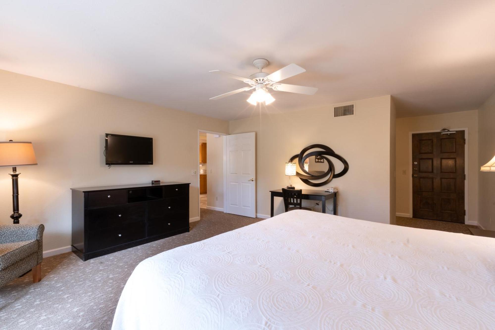 San Diego Country Estates Ramona Room photo