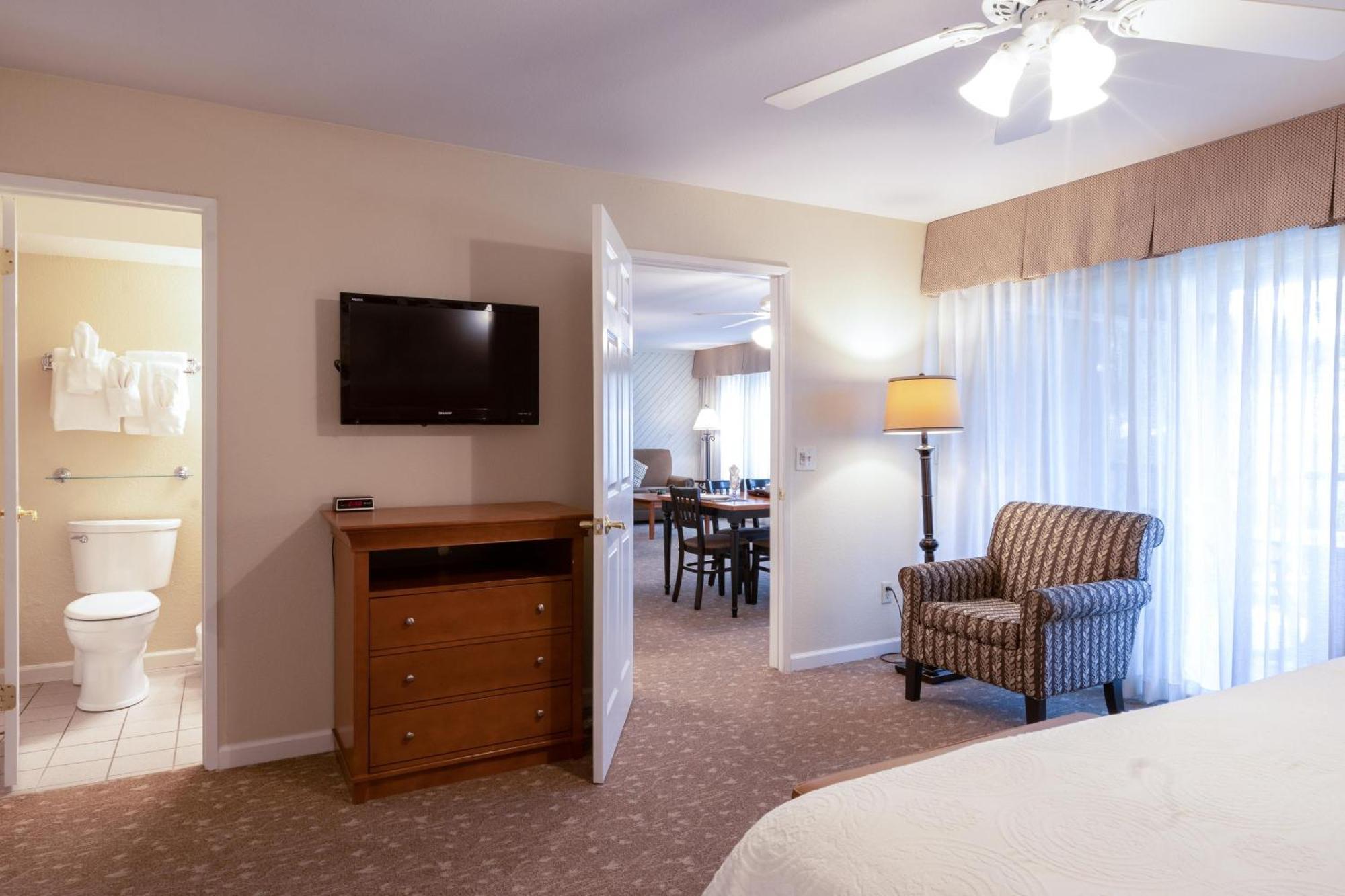 San Diego Country Estates Ramona Room photo